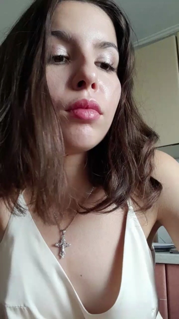 Candy_paris  06-08-2021 prettyface Female